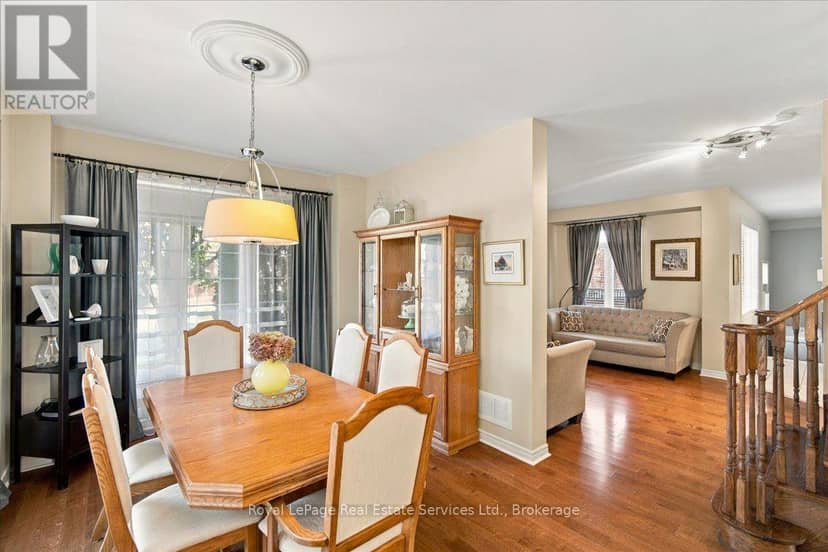 5569 Waterwind Crescent — photo 8 of 40