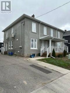 8-10 Bay Street — photo 15 of 18
