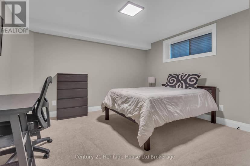 18 Thompson Court — photo 37 of 40