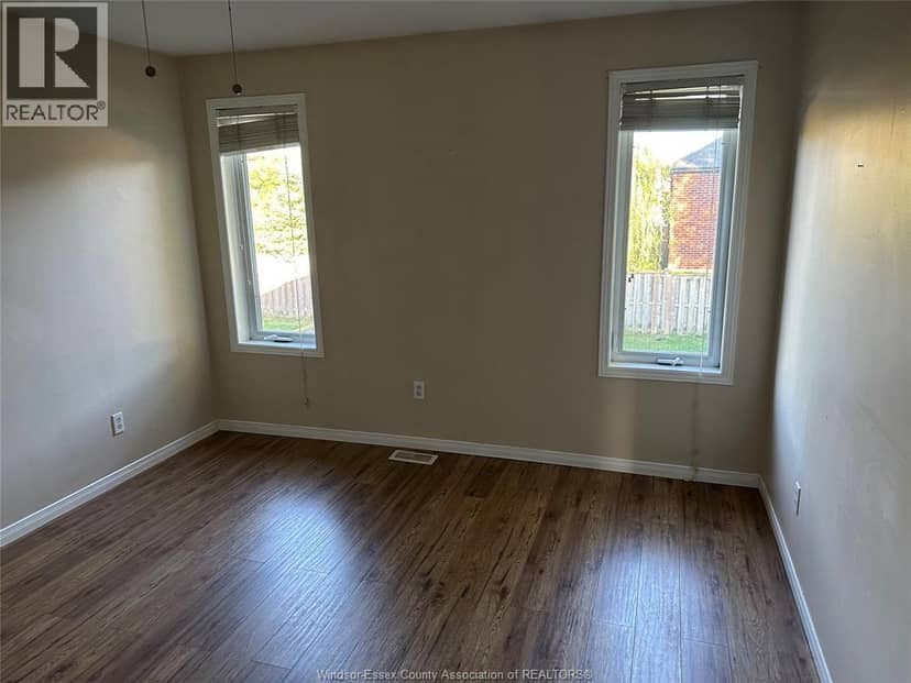 447 Merrill Avenue — photo 11 of 27