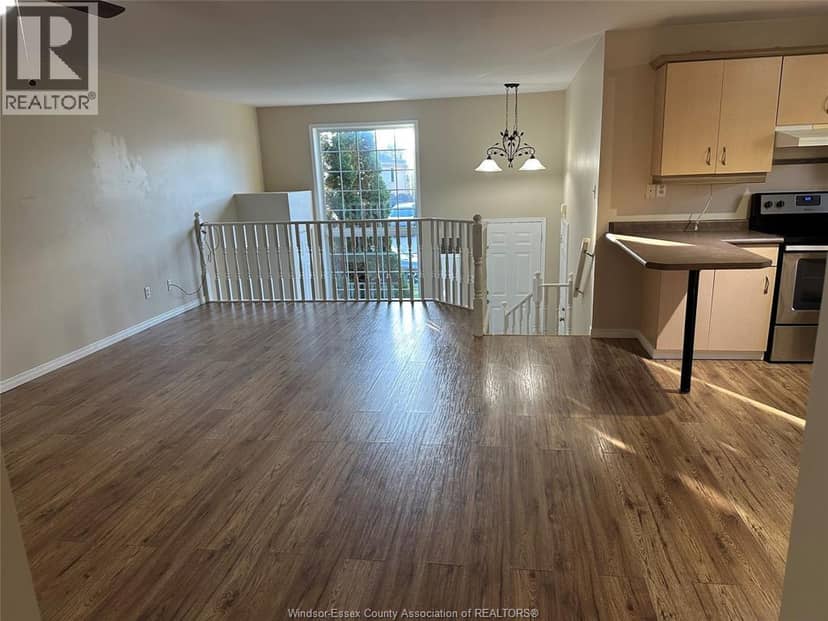 447 Merrill Avenue — photo 16 of 27