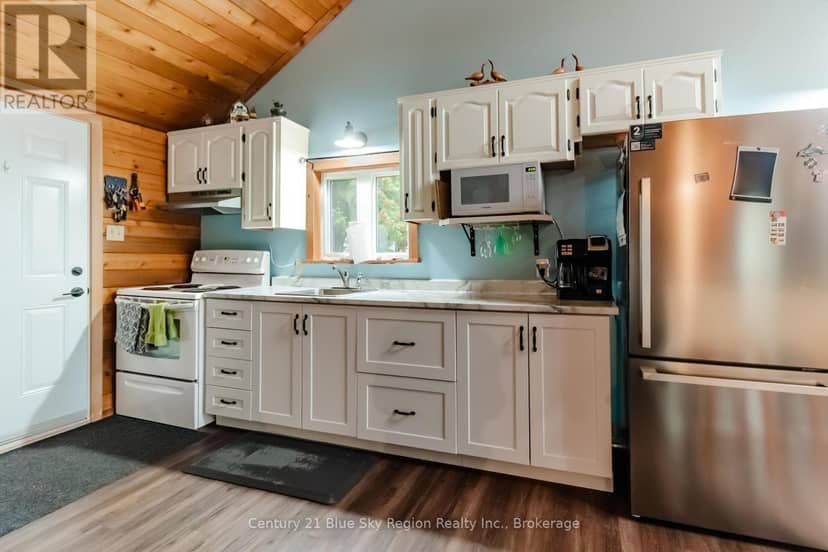 2261 Peninsula Road, North Bay, photo 4