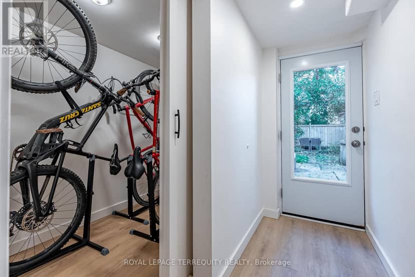 45 Dingwall Avenue — photo 24 of 35