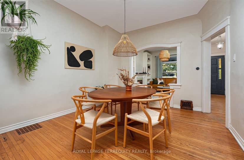 45 Dingwall Avenue — photo 11 of 35