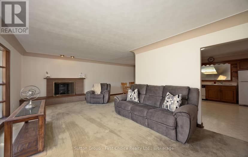 12 McCulloch Street — photo 13 of 40