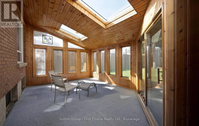 12 McCulloch Street — photo 23 of 40