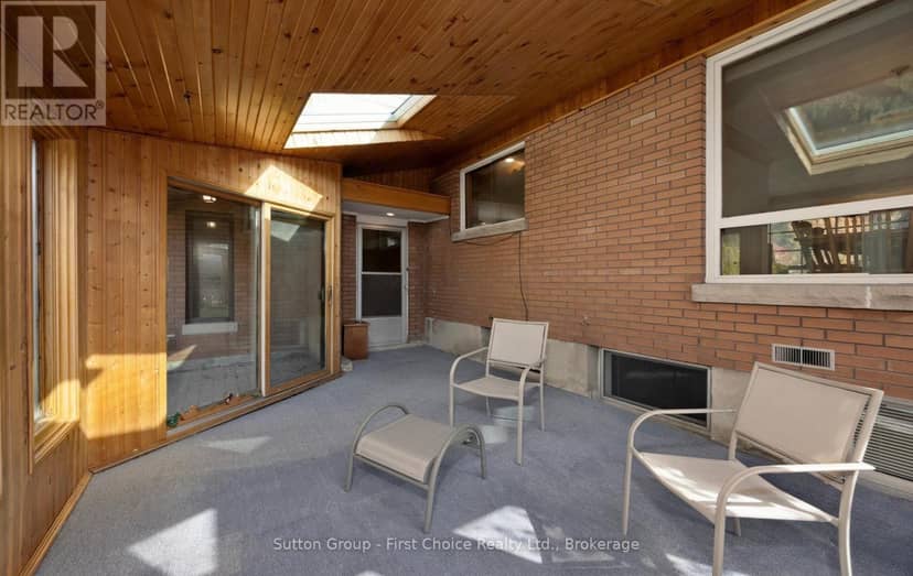 12 McCulloch Street — photo 24 of 40
