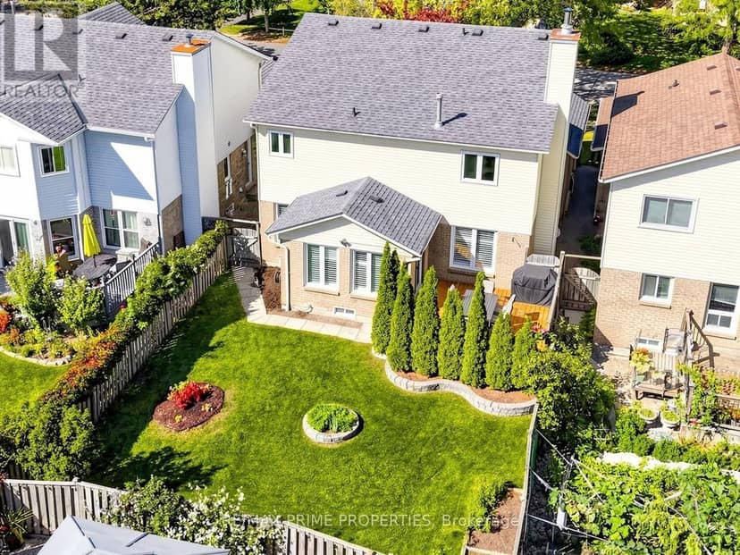 29 Redmond Drive, Ajax