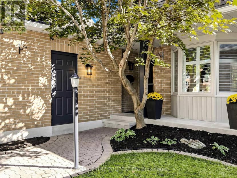 29 Redmond Drive, Ajax, photo 2