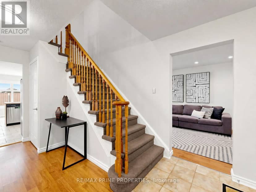 29 Redmond Drive, Ajax, photo 5