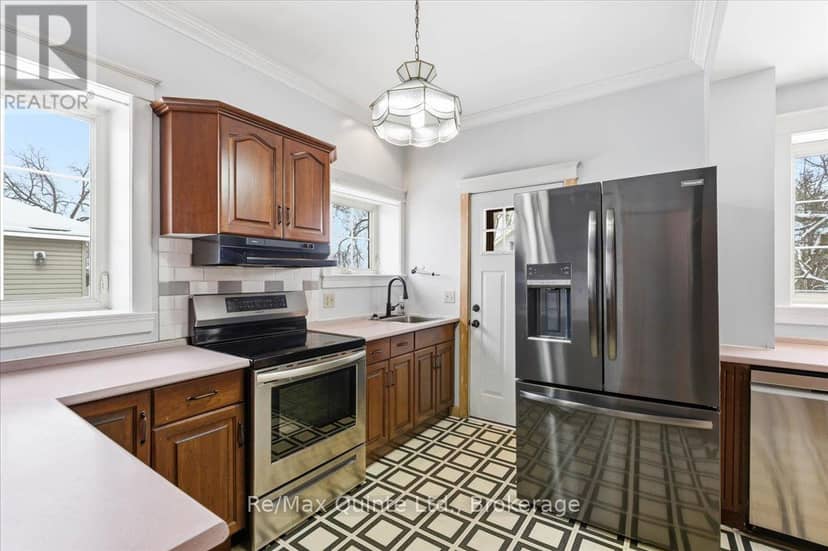 219 East Street — photo 27 of 40