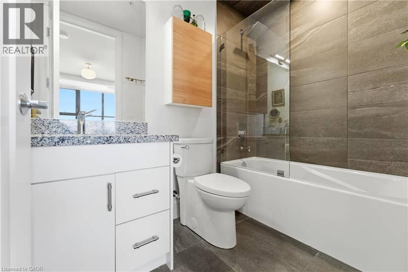 112 KING Street E Unit# PH4 — photo 40 of 40