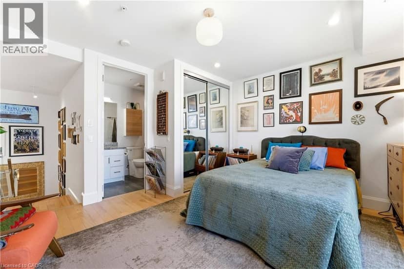 112 KING Street E Unit# PH4 — photo 38 of 40