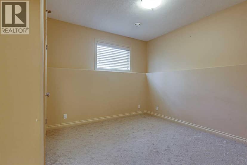 47 Webster Drive — photo 34 of 40