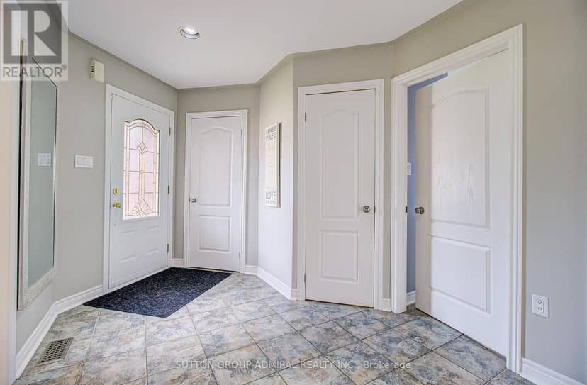 40 Metcalfe Drive — photo 4 of 29