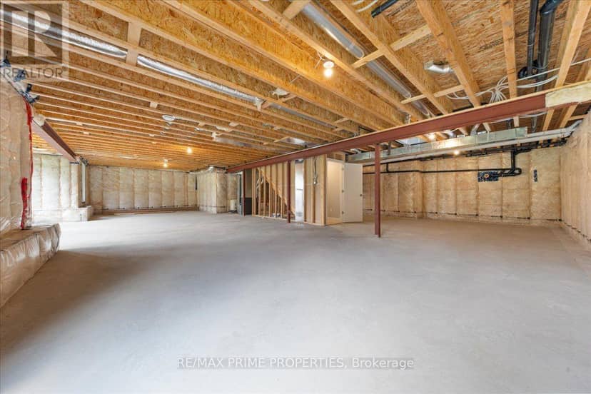 465 Pioneer Road — photo 33 of 40