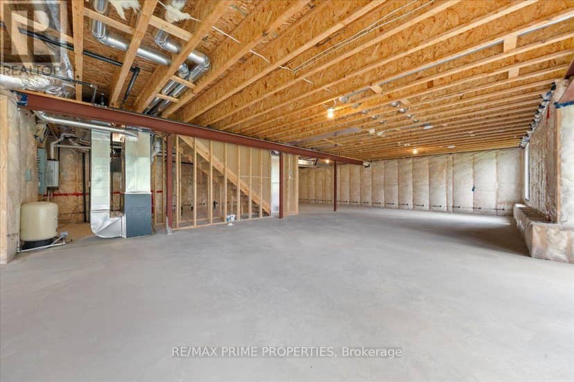 465 Pioneer Road — photo 35 of 40