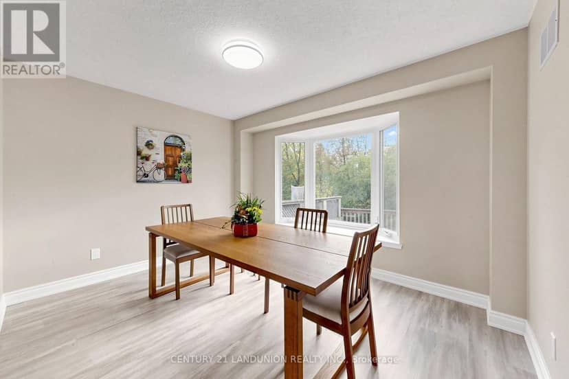 4223 Lastrada Heights — photo 11 of 34