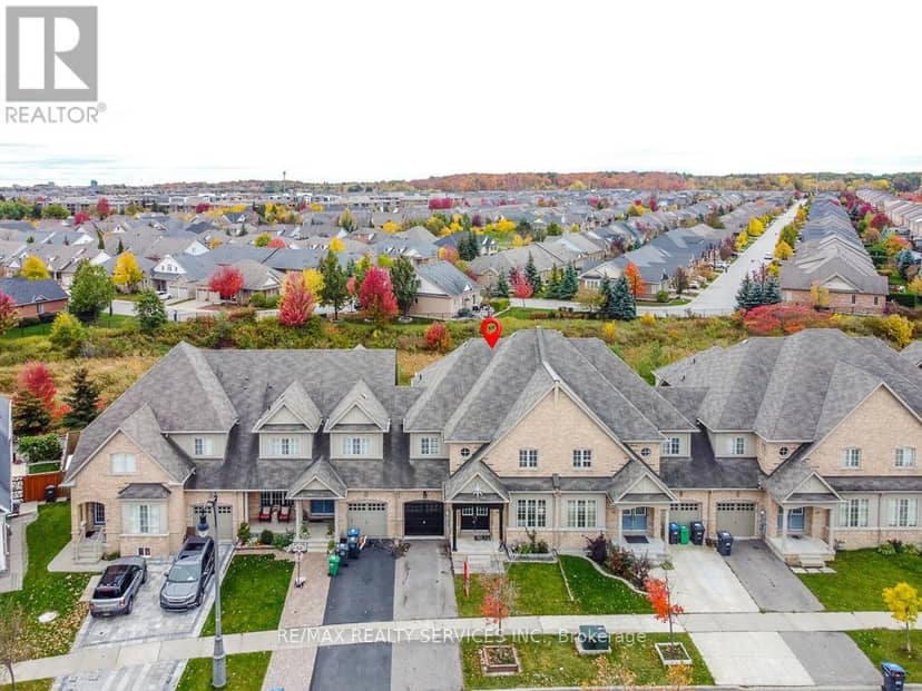30 Naperton Drive, Brampton