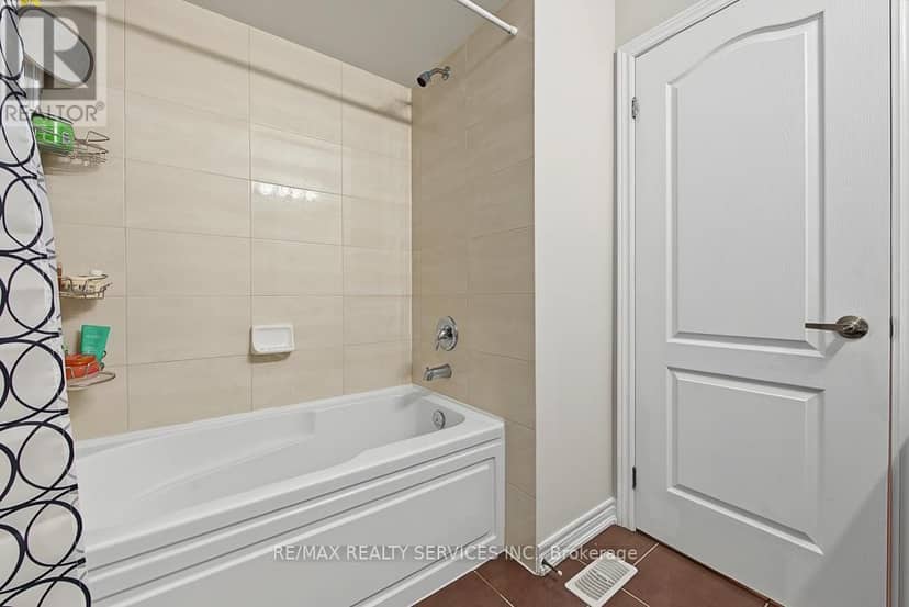 30 Naperton Drive — photo 27 of 40