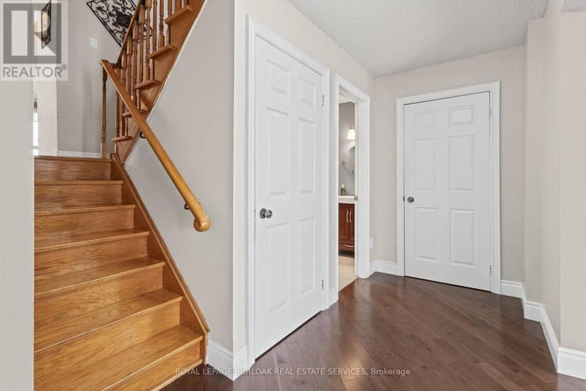 3974 Midhurst Lane — photo 19 of 37