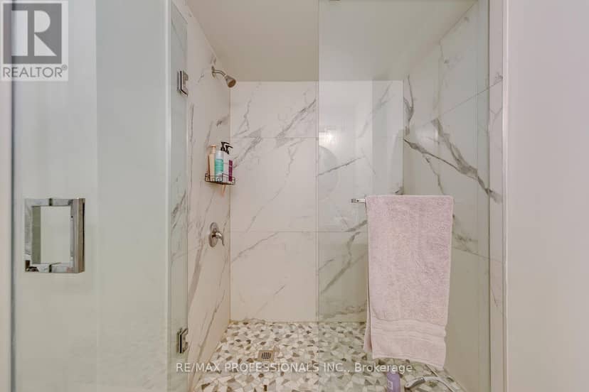 1401 - 1300 Bloor Street — photo 25 of 40