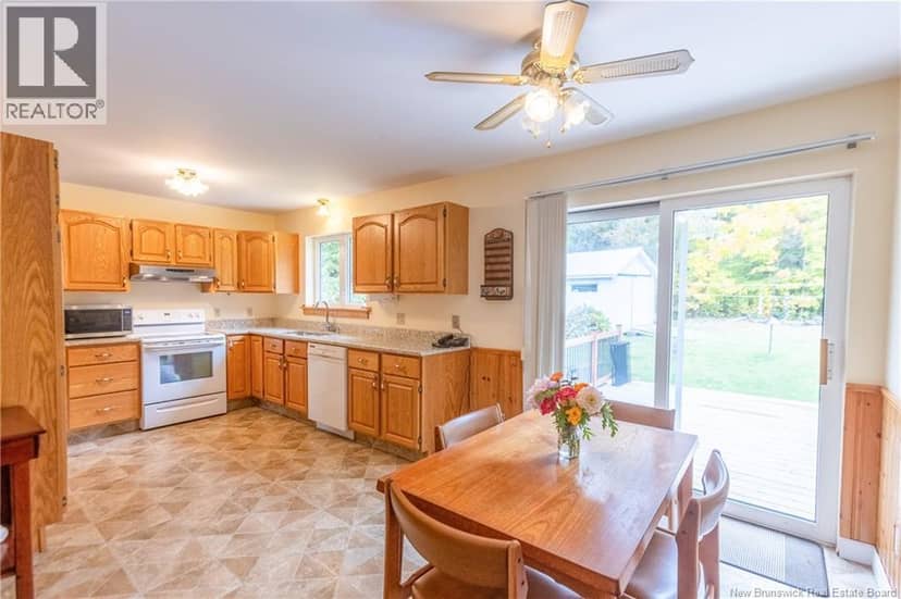 18 Harris Drive — photo 12 of 38