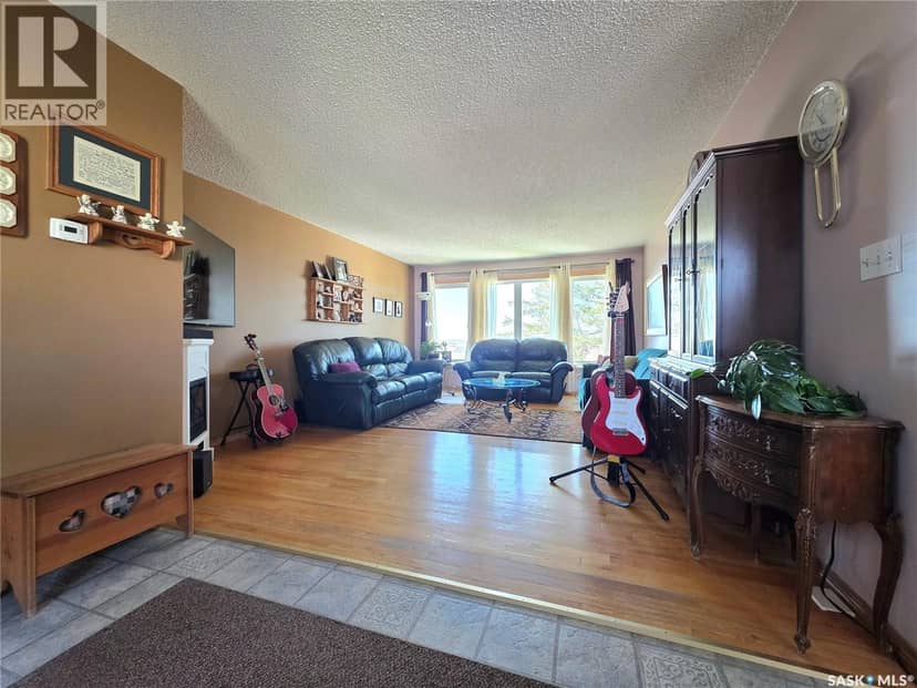 101 Fraser AVENUE, Oxbow, photo 4