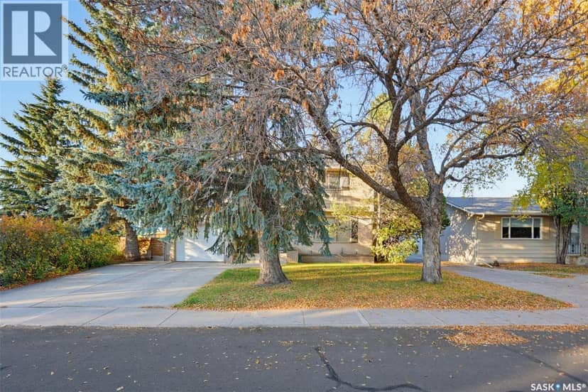 2457 Eastview — photo 1 of 40