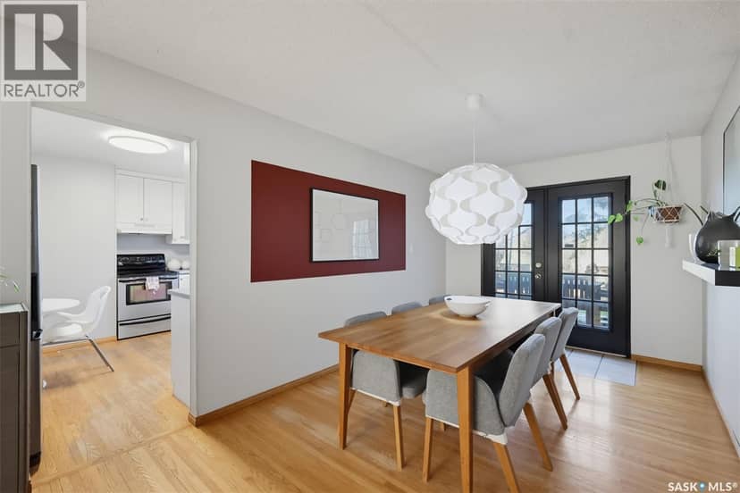 2457 Eastview — photo 7 of 40