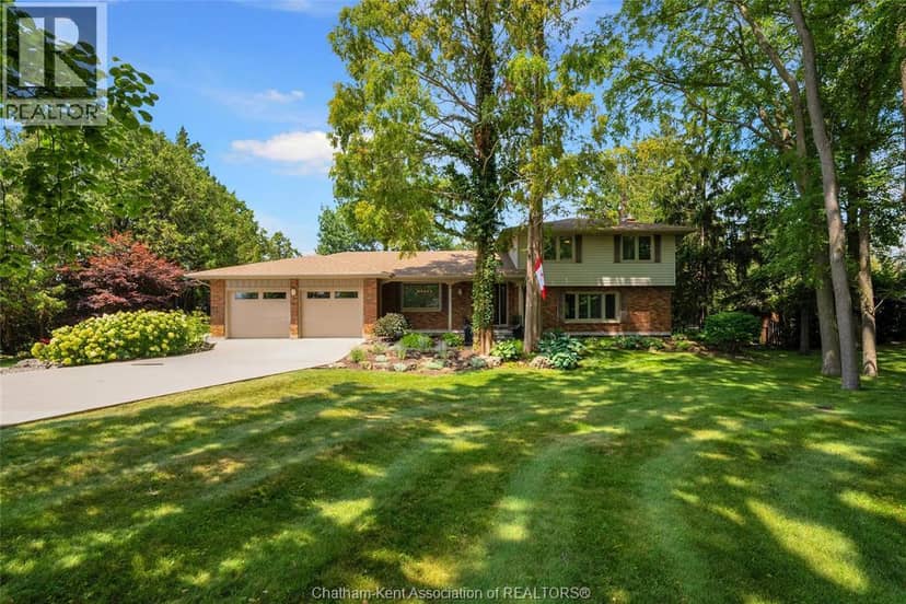 9133 Woodland CRESCENT, Chatham, photo 2
