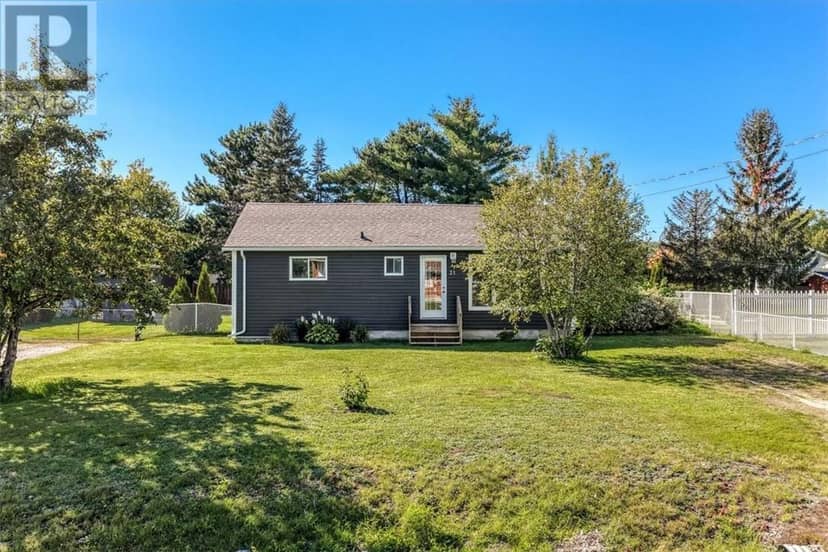 21 Roberta Avenue — photo 13 of 40