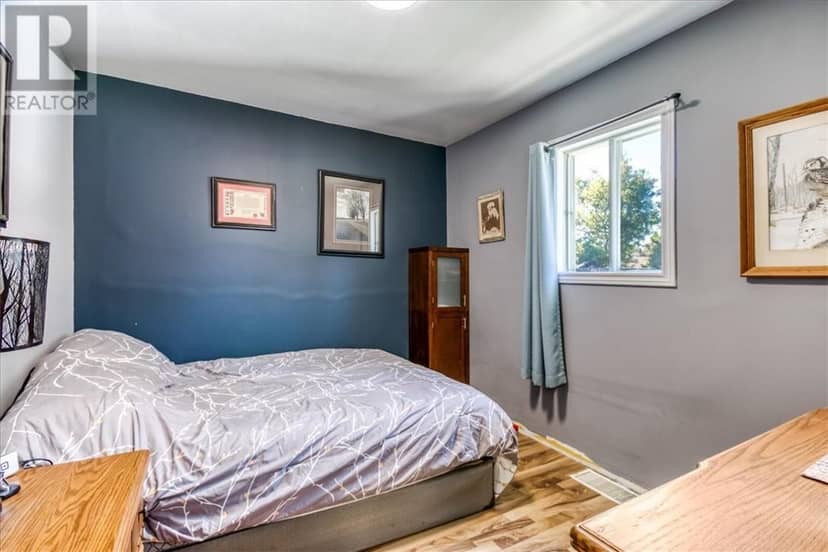 21 Roberta Avenue — photo 28 of 40