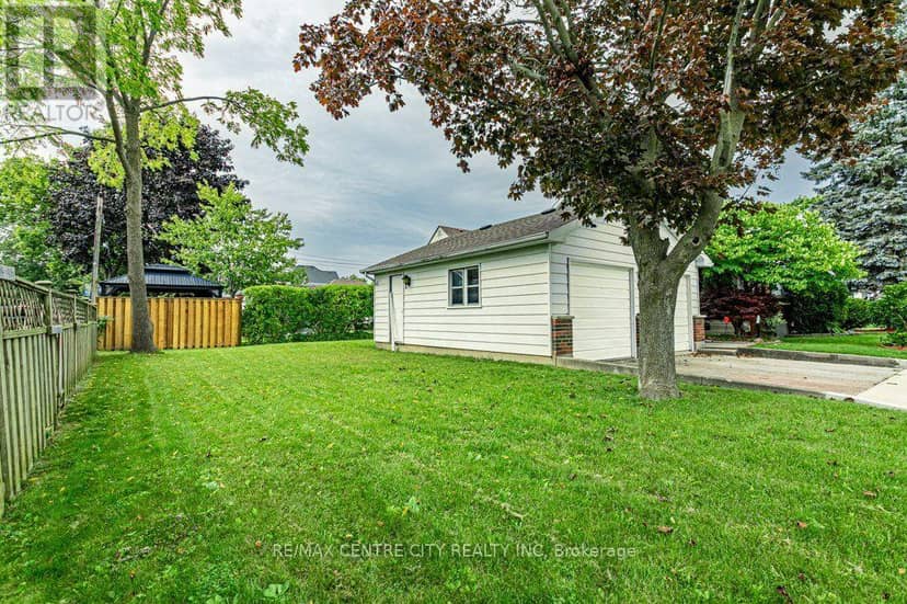 123 1/2 Myrtle Street — photo 31 of 40