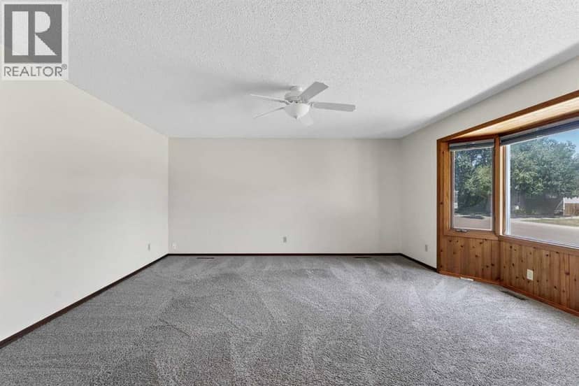31 8 Street W, Brooks, photo 6