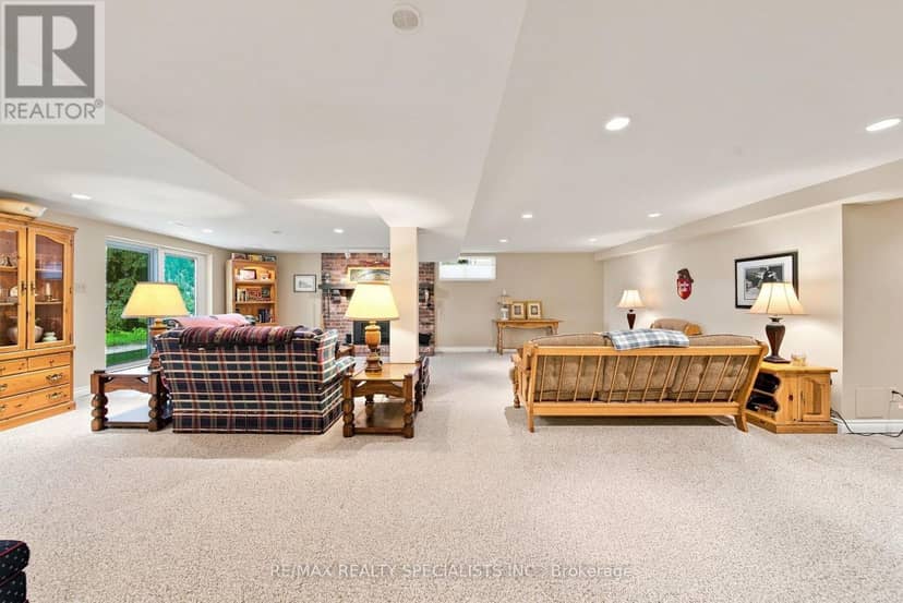 36 Thicketwood Place — photo 38 of 40