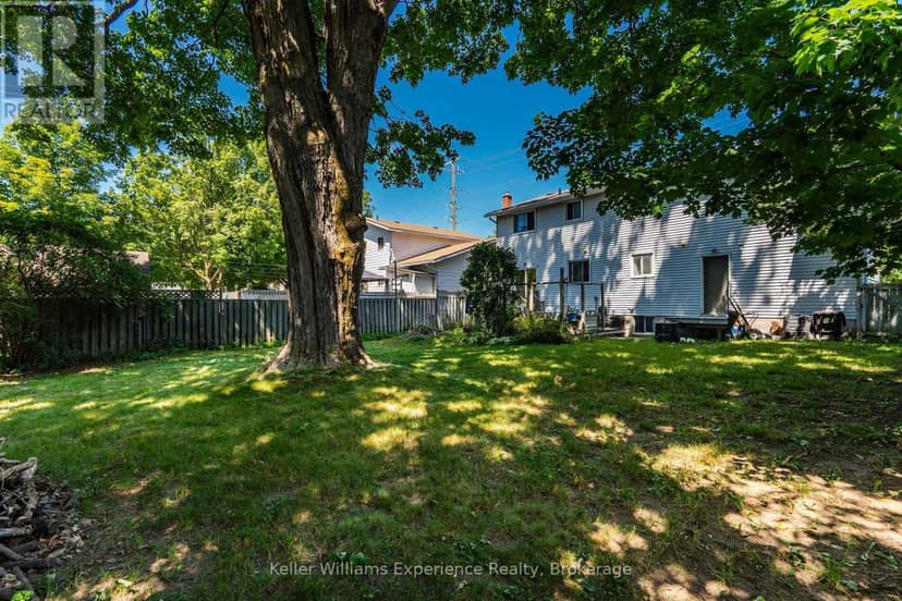 4 Dunlop Street — photo 13 of 16