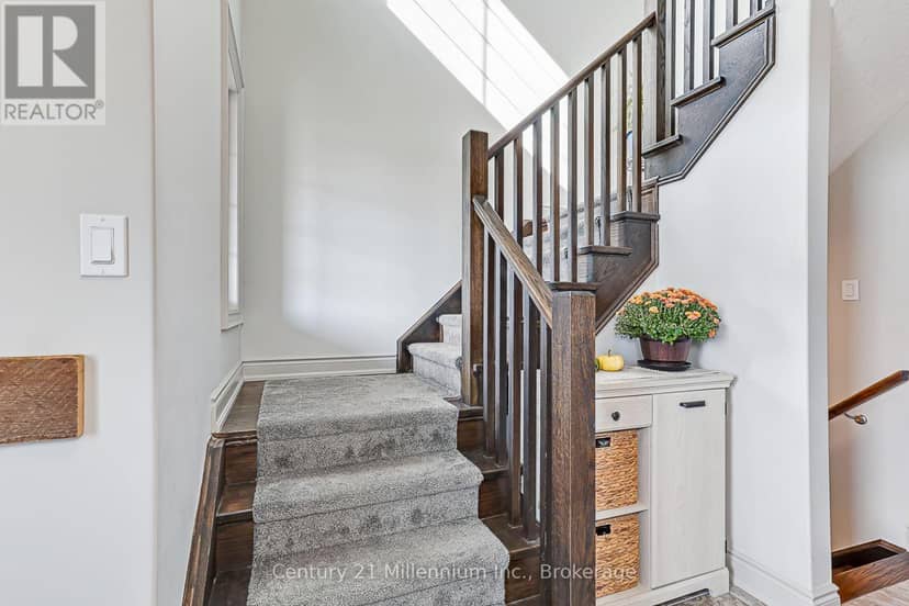13 Gilpin Crescent — photo 14 of 40