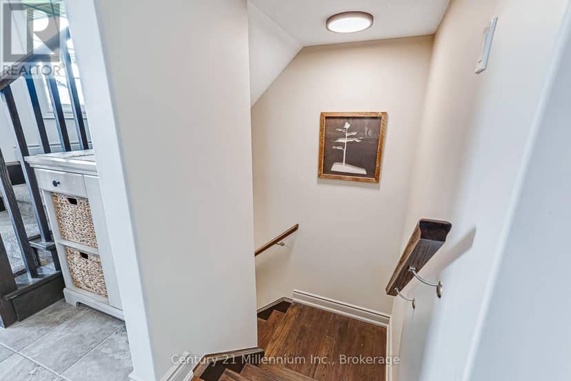 13 Gilpin Crescent — photo 28 of 40