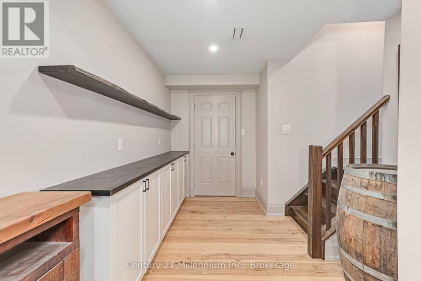 13 Gilpin Crescent — photo 29 of 40