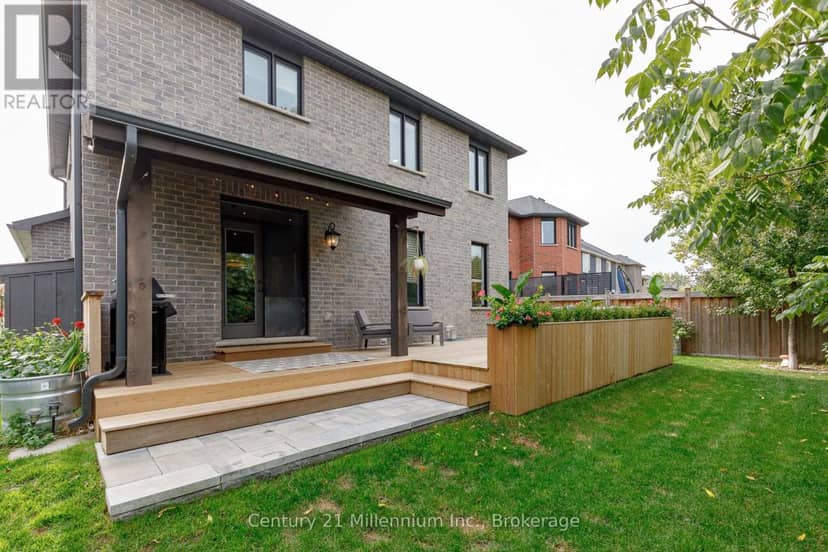 13 Gilpin Crescent — photo 39 of 40
