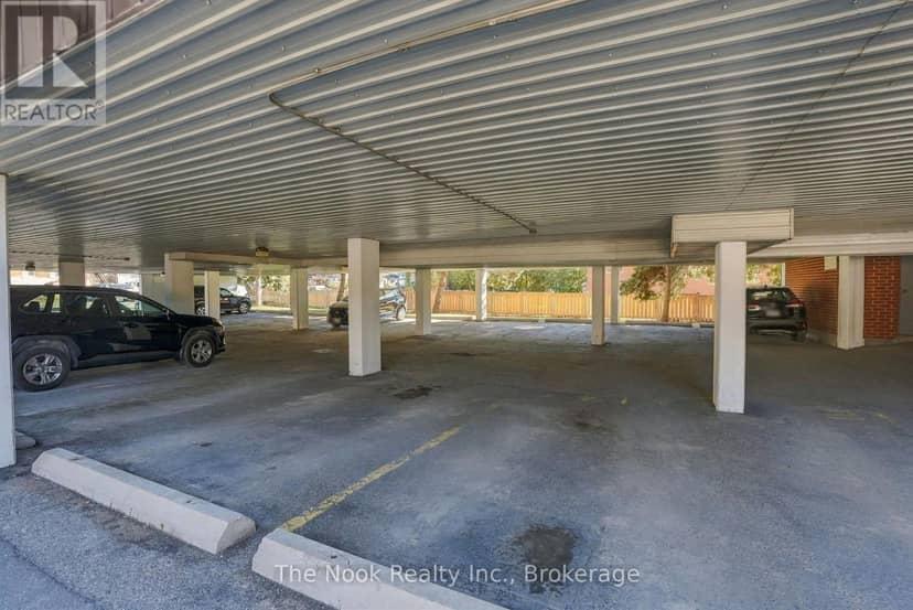 507 - 144 Queen Street — photo 37 of 40