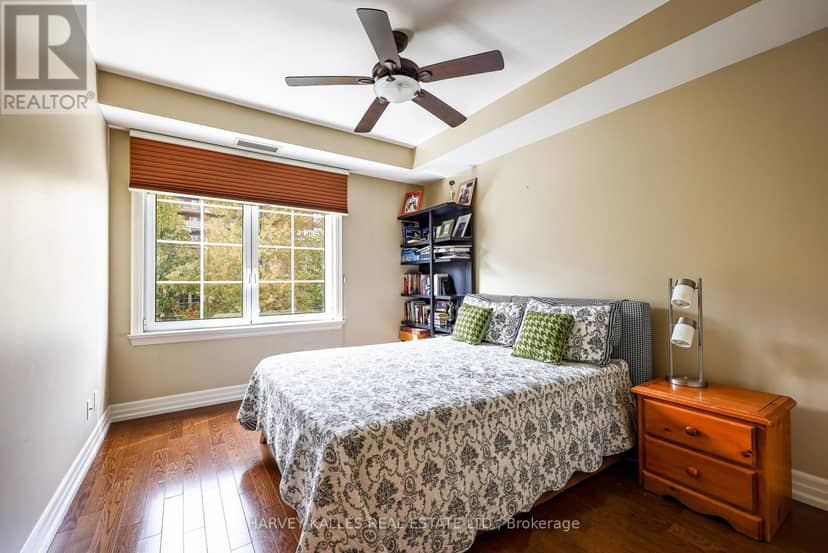 TH9 - 21 Burkebrook Place — photo 32 of 40