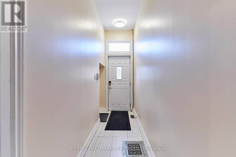 95 Wolseley Street, Toronto, photo 2