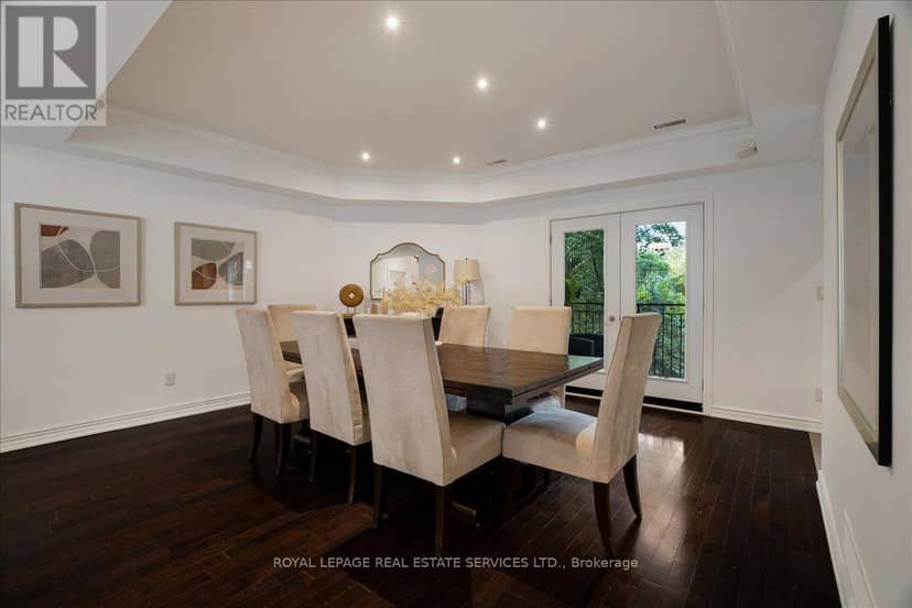 TH3 - 3525 Yonge Street — photo 13 of 40
