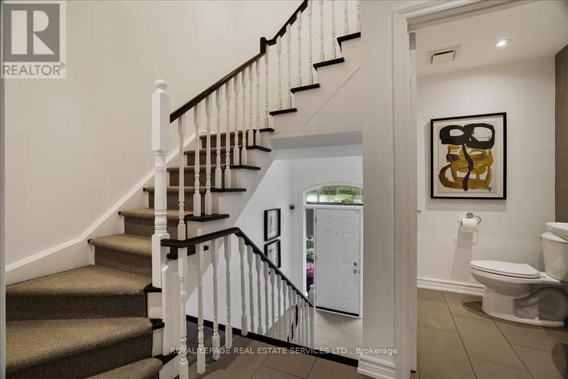 TH3 - 3525 Yonge Street — photo 19 of 40