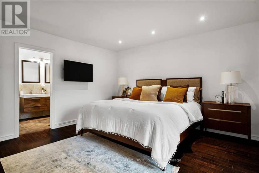 TH3 - 3525 Yonge Street — photo 27 of 40
