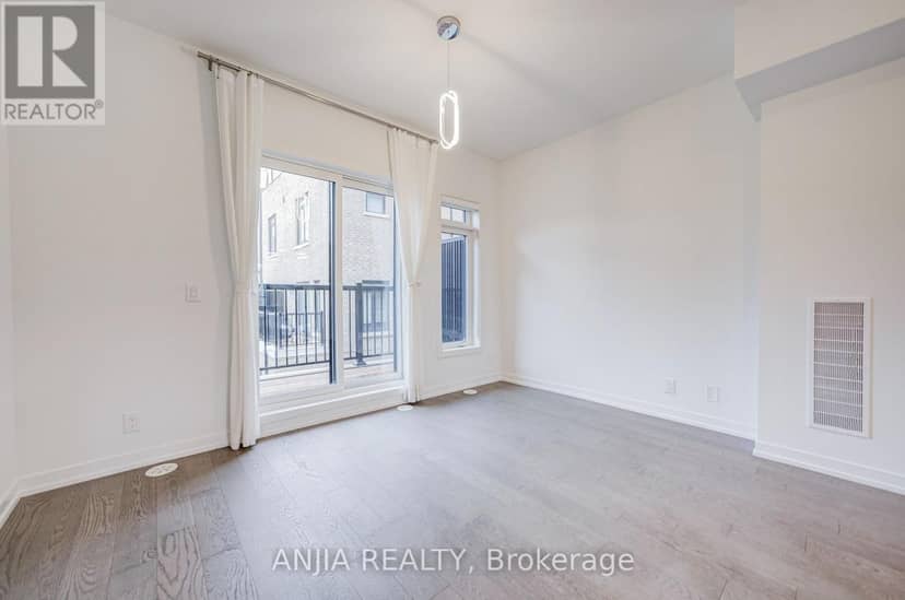 80B Tisdale Avenue — photo 10 of 40