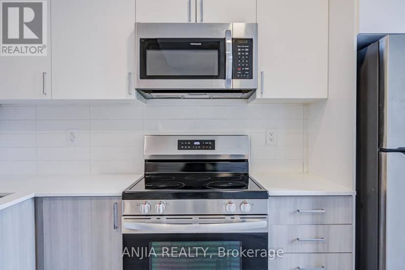 80B Tisdale Avenue — photo 18 of 40