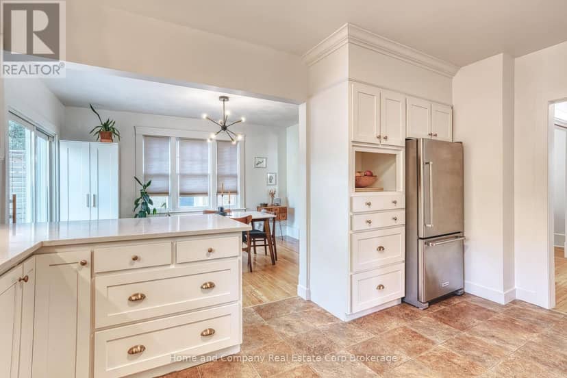 21 Mercer Street — photo 17 of 40